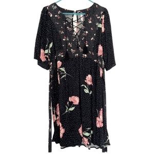 Xhilaration Black and Pink Flower Dress Size Medium Rayon Dress.